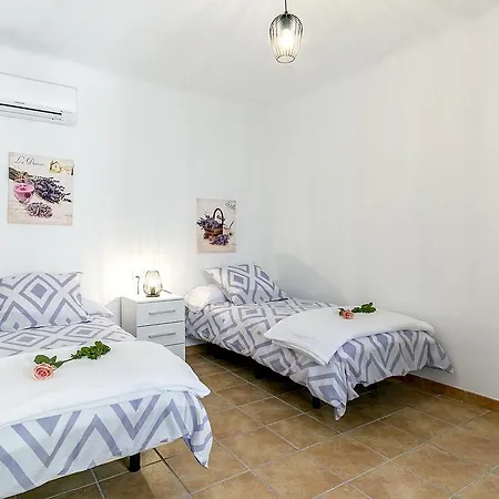 Holiday home Town House Cas Decu *