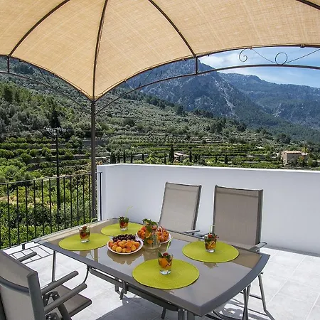 Town House Cas Decu Holiday home *